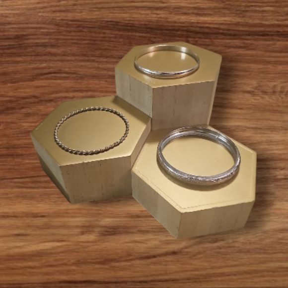 Combination of Three Bangle Bracelets.Can be worn Separately. - Picture 2 of 8